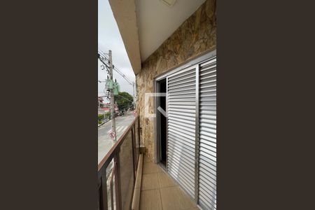 Casa à venda com 100m², 3 quartos e 4 vagas Casa à venda com 100m², 3 quartos e 4 vagasCasa 1 - Varanda Suíte 1