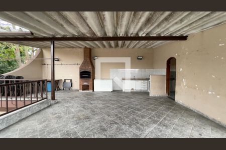 Casa à venda com 100m², 3 quartos e 4 vagas Casa à venda com 100m², 3 quartos e 4 vagasÁrea comum