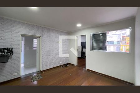 Casa à venda com 100m², 3 quartos e 4 vagas Casa à venda com 100m², 3 quartos e 4 vagasCasa 2 - Sala
