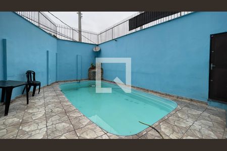 Casa à venda com 100m², 3 quartos e 4 vagas Casa à venda com 100m², 3 quartos e 4 vagasÁrea comum