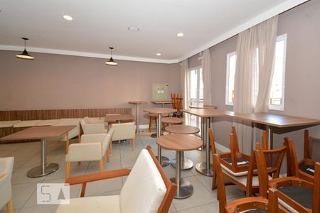 Apartamento para alugar com 48m², 2 quartos e 1 vaga Apartamento para alugar com 48m², 2 quartos e 1 vagaÁrea comum - Salão de festas