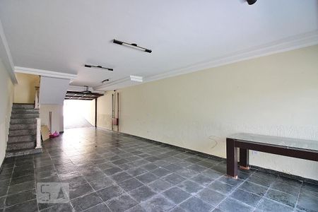 Casa à venda com 240m², 3 quartos e 6 vagasGaragem