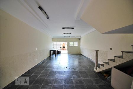 Casa à venda com 240m², 3 quartos e 6 vagasGaragem