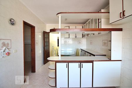 Casa à venda com 240m², 3 quartos e 6 vagasCozinha