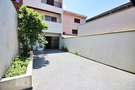 Casa à venda com 240m², 3 quartos e 6 vagasQuintal