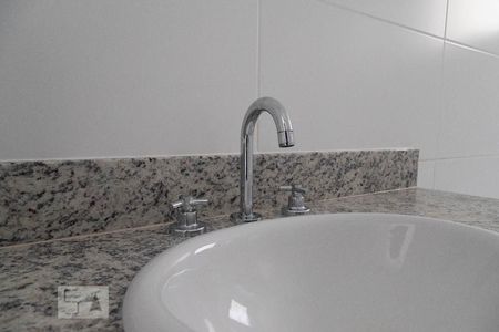 Apartamento à venda com 87m², 3 quartos e 1 vaga Apartamento à venda com 87m², 3 quartos e 1 vagaBanheiro social