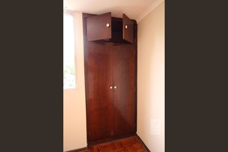 Apartamento à venda com 65m², 2 quartos e 1 vagaQuarto 2 - Armários