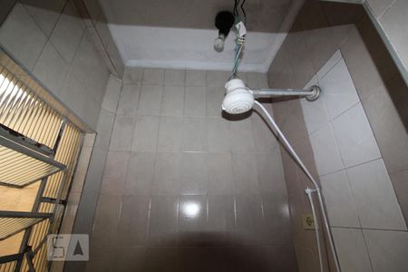 Casa à venda com 300m², 2 quartos e 2 vagasBanheiro 1 social