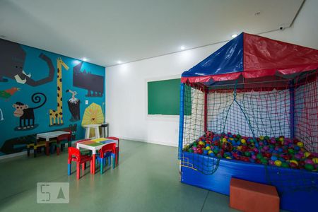 Apartamento à venda com 80m², 3 quartos e 2 vagas Apartamento à venda com 80m², 3 quartos e 2 vagasÁrea comum