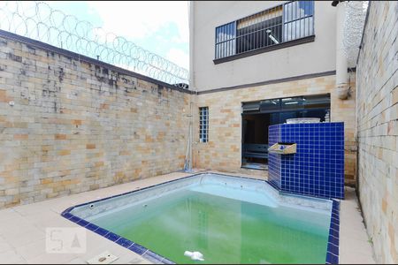 Casa à venda com 350m², 3 quartos e 4 vagasPiscina