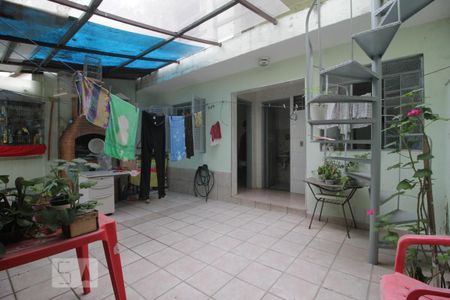 Casa à venda com 230m², 3 quartos e 2 vagasÁrea Externa