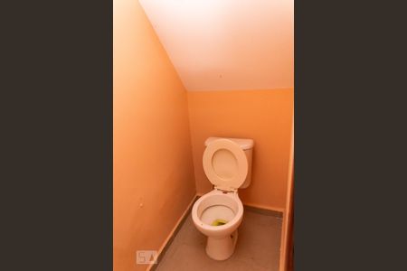 Casa à venda com 400m², 3 quartos e 4 vagasBanheiro do Quarto de Serviço