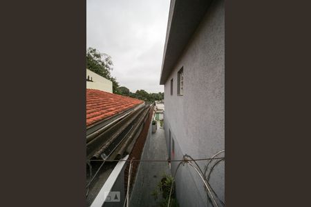 Casa à venda com 121m², 2 quartos e 2 vagas Casa à venda com 121m², 2 quartos e 2 vagasCorredor lateral