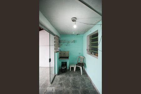 Casa à venda com 121m², 2 quartos e 2 vagas Casa à venda com 121m², 2 quartos e 2 vagasÁrea de serviço do salão