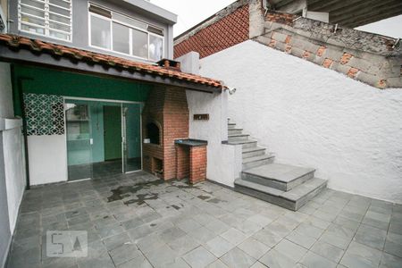 Casa à venda com 121m², 2 quartos e 2 vagas Casa à venda com 121m², 2 quartos e 2 vagasChurrasqueira