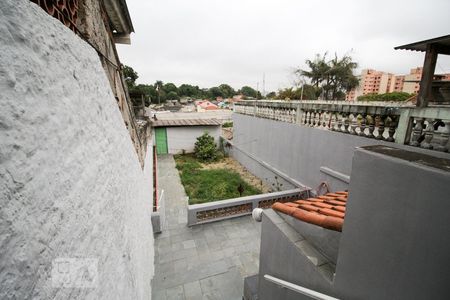Casa à venda com 121m², 2 quartos e 2 vagas Casa à venda com 121m², 2 quartos e 2 vagasQuintal