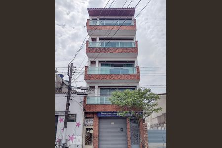 Casa à venda com 625m², 21 quartos e 2 vagas Casa à venda com 625m², 21 quartos e 2 vagasFachada