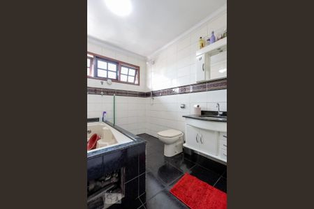 Casa à venda com 625m², 21 quartos e 2 vagas Casa à venda com 625m², 21 quartos e 2 vagasBanheiro da Suíte 1