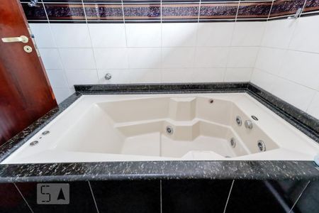 Casa à venda com 625m², 21 quartos e 2 vagas Casa à venda com 625m², 21 quartos e 2 vagasBanheiro da Suíte 1