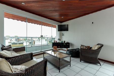 Casa à venda com 625m², 21 quartos e 2 vagas Casa à venda com 625m², 21 quartos e 2 vagasEspaço Gourmet