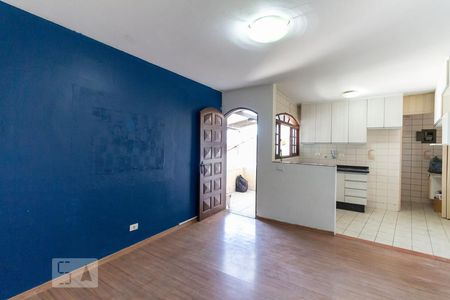 Sala de casa à venda com 3 quartos, 121m² em Vila Santo Estéfano, São Paulo