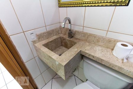 Casa à venda com 121m², 3 quartos e 3 vagasBanheiro Edícula