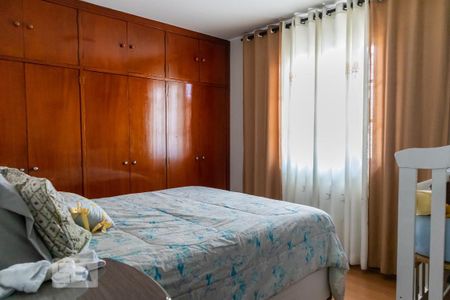 Casa à venda com 300m², 4 quartos e 3 vagasQuarto 1