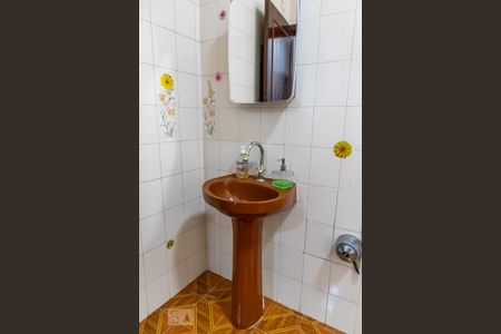 Casa à venda com 300m², 4 quartos e 3 vagasBanheiro 1