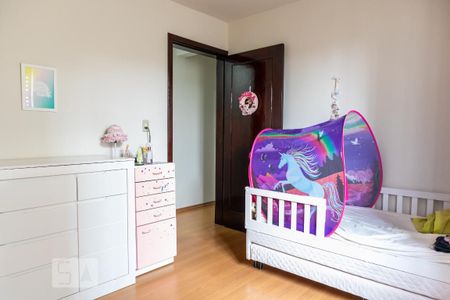 Casa à venda com 300m², 4 quartos e 3 vagasQuarto 2