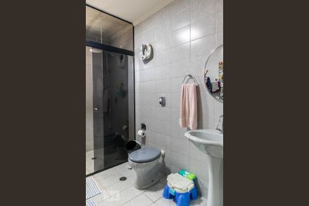 Casa à venda com 300m², 4 quartos e 3 vagasBanheiro 2