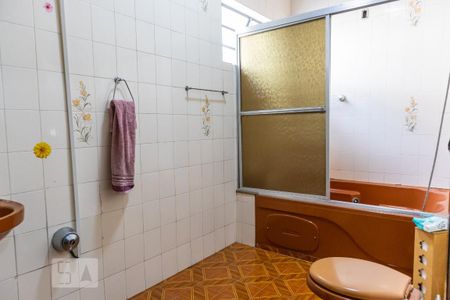 Casa à venda com 300m², 4 quartos e 3 vagasBanheiro 1