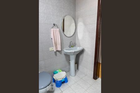 Casa à venda com 300m², 4 quartos e 3 vagasBanheiro 2