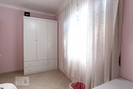 Casa à venda com 204m², 4 quartos e 4 vagas Casa à venda com 204m², 4 quartos e 4 vagasQuarto 2