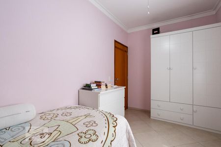 Casa à venda com 204m², 4 quartos e 4 vagas Casa à venda com 204m², 4 quartos e 4 vagasQuarto 2