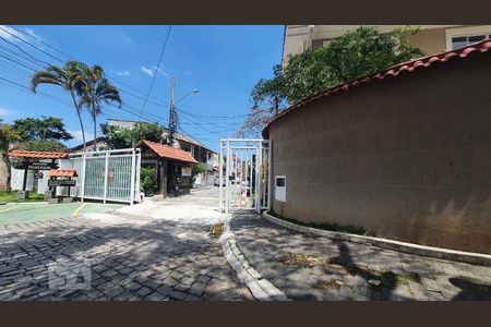 Casa de condomínio à venda com 160m², 4 quartos e 1 vagaFachada