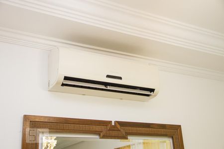 Ar Condicionado Sala de casa para alugar com 2 quartos, 240m² em Vila Valqueire, Rio de Janeiro