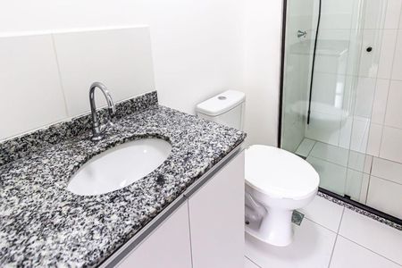 Banheiro de kitnet/studio para alugar com 1 quarto, 24m² em Consolação, São Paulo