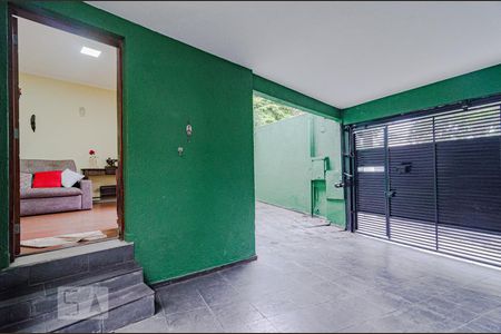 Casa à venda com 150m², 3 quartos e 2 vagasGaragem
