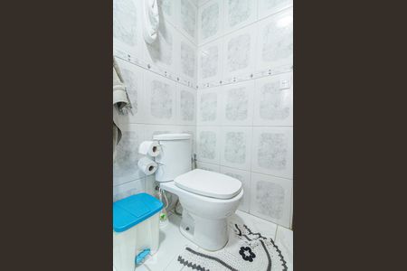 Casa à venda com 150m², 3 quartos e 2 vagasBanheiro