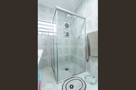 Casa à venda com 150m², 3 quartos e 2 vagasBanheiro