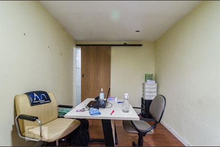 Casa à venda com 150m², 3 quartos e 2 vagasQuarto de serviço/escritorio