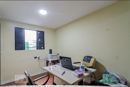 Casa à venda com 150m², 3 quartos e 2 vagasQuarto de serviço/escritorio