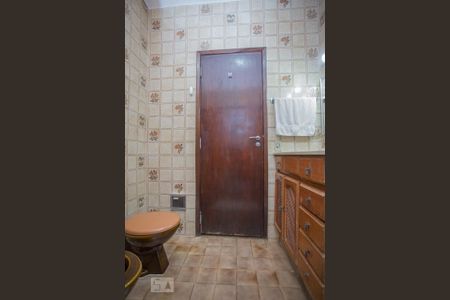 Casa à venda com 210m², 5 quartos e 7 vagasBanheiro Social