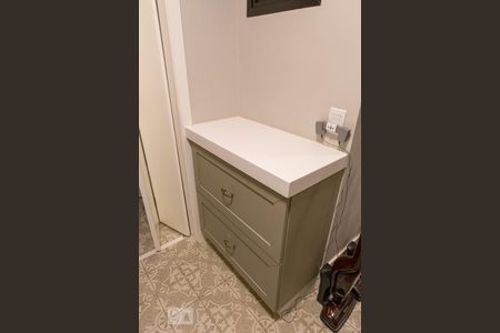 Apartamento à venda com 170m², 4 quartos e 3 vagas Apartamento à venda com 170m², 4 quartos e 3 vagasÁrea de Serviço