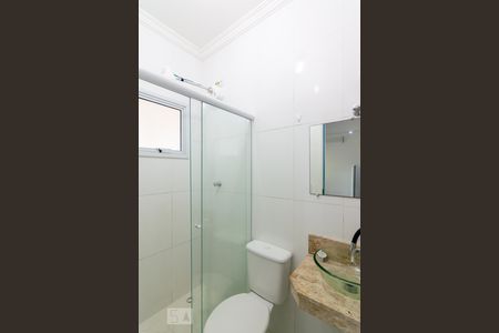 Banheiro de kitnet/studio para alugar com 1 quarto, 18m² em Vila Sao Pedro, Santo André