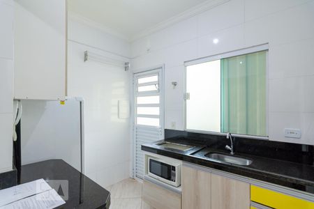 Cozinha de kitnet/studio para alugar com 1 quarto, 18m² em Vila Sao Pedro, Santo André