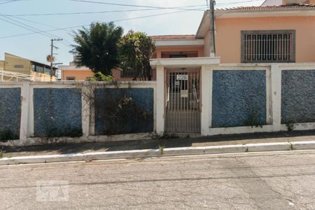 Casa à venda com 231m², 3 quartos e 1 vaga Casa à venda com 231m², 3 quartos e 1 vagaFachada