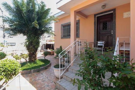 Casa à venda com 231m², 3 quartos e 1 vaga Casa à venda com 231m², 3 quartos e 1 vagaQuintal