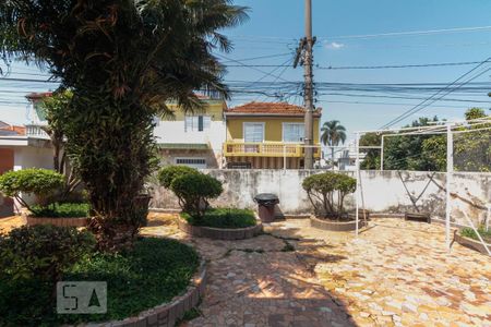 Casa à venda com 231m², 3 quartos e 1 vaga Casa à venda com 231m², 3 quartos e 1 vagaQuintal