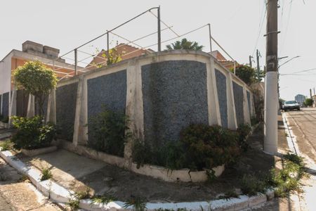 Casa à venda com 231m², 3 quartos e 1 vaga Casa à venda com 231m², 3 quartos e 1 vagaFachada